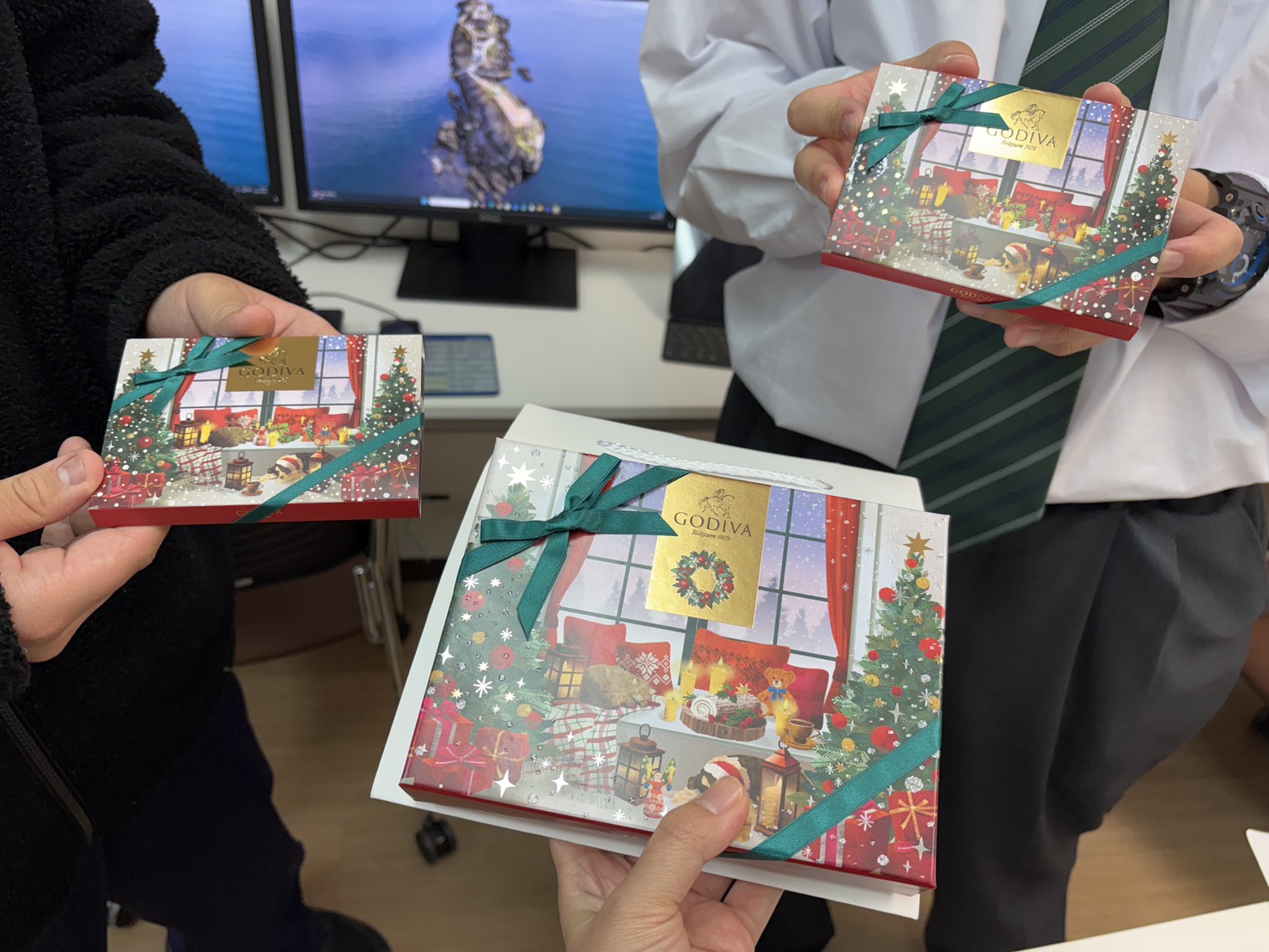 CANVAで動画作成とクリスマス